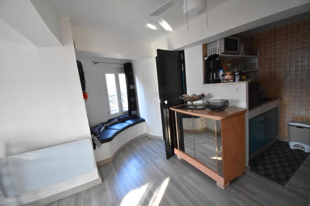 Studio en villa et sa terrasse privée La Trinité Esterno foto