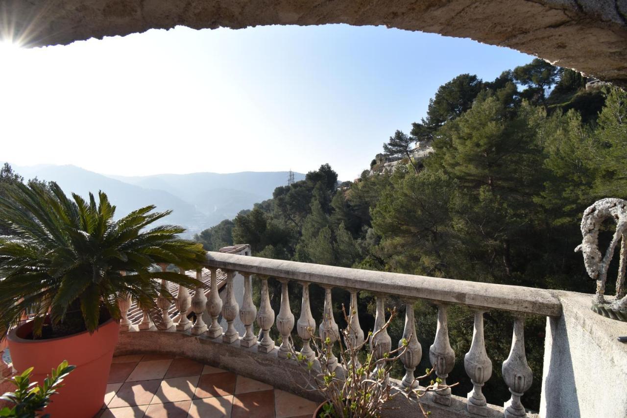 Studio en villa et sa terrasse privée La Trinité Esterno foto